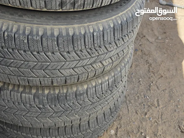 للبيع 4 ايطارات رنج 17 R