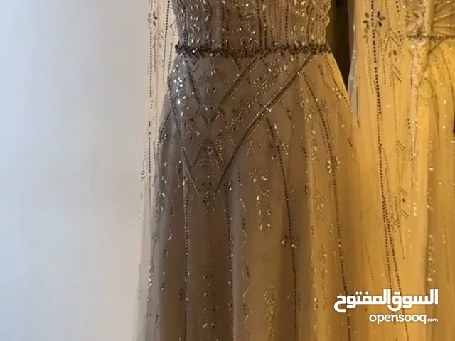 فستان خطوبة واعراس وسهره فاخر