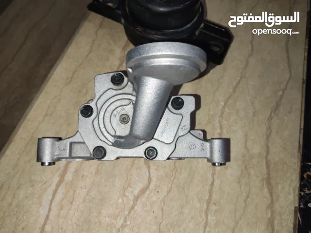 بومبة زيت كيا سورينتو. 35. 2012.