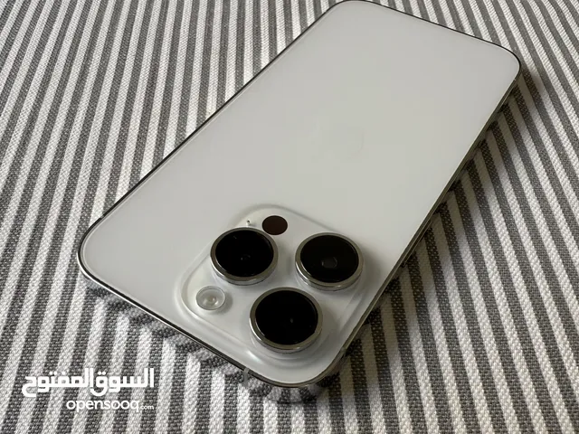 iPhone 14 pro silver 256GB used like new