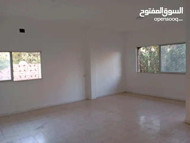 200 m2 4 Bedrooms Apartments for Rent in Zarqa Iskan Al Batrawi