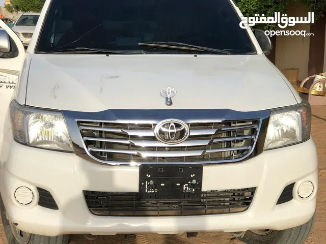 Used Toyota Hilux in Murzuk