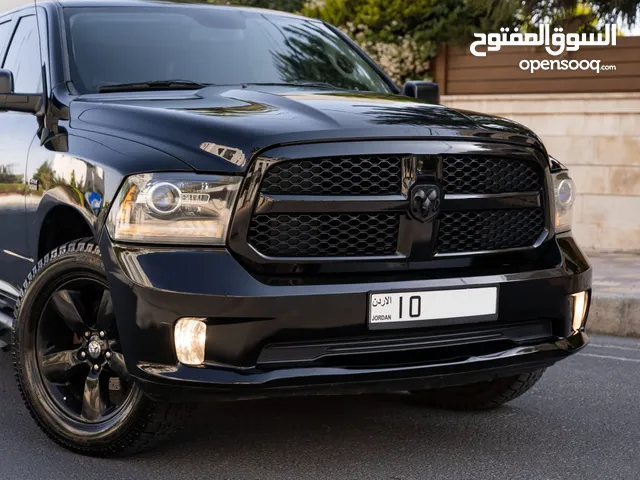 دوج رام 2013 اسود مميز  5700cc بنزين  4×4  البيع كاش