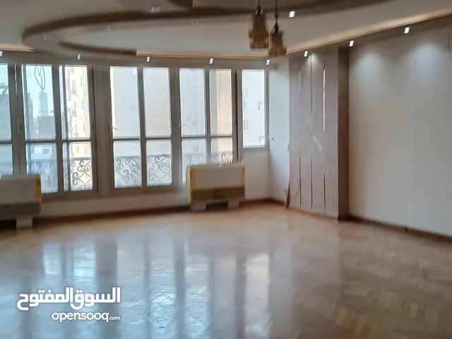 250 m2 3 Bedrooms Apartments for Rent in Giza Mohandessin