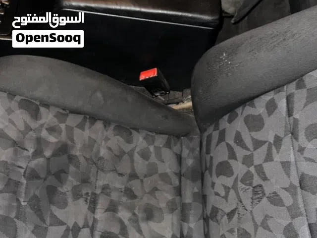 غرفة داخليه سيارة مرسيدس C200