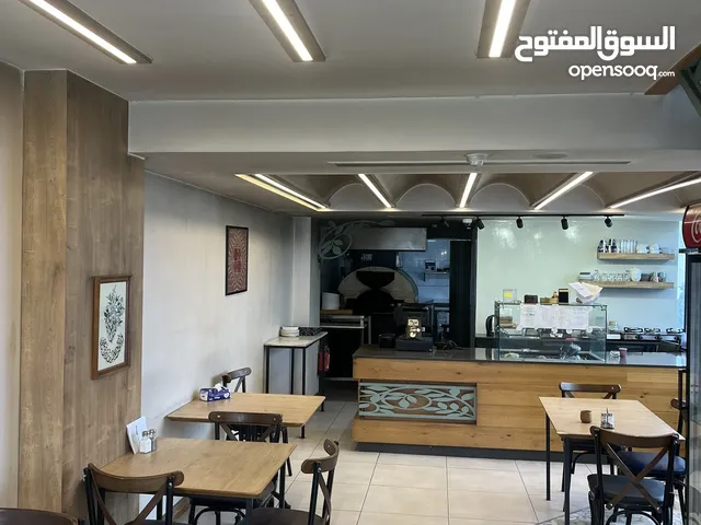 محل تجاري في المصيون مكون من طابقين بمساحة 160 متر مقابل بنك الصفا الشارع الرئيسي
