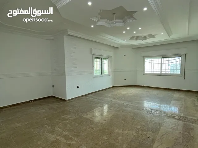 385 m2 4 Bedrooms Villa for Sale in Amman Umm Zuwaytinah
