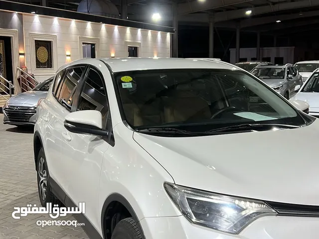 Used Toyota RAV 4 in Qurayyat