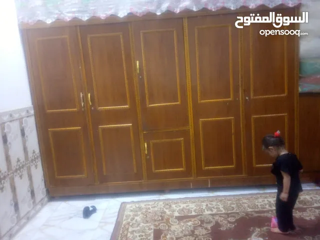 كنتور خشب عراقي نضيف خمس بيبان