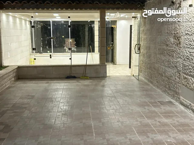 شقة ارضية للبيع بمساحة 260 متر شارع الجاردنز