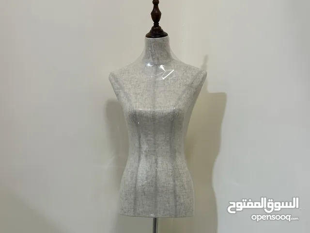 باترينا / مانيكان / مالكان جديد للبيع غير مستعمل ابدا (جديد مجلتن )