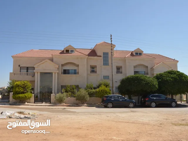 500 m2 4 Bedrooms Villa for Sale in Amman Marj El Hamam
