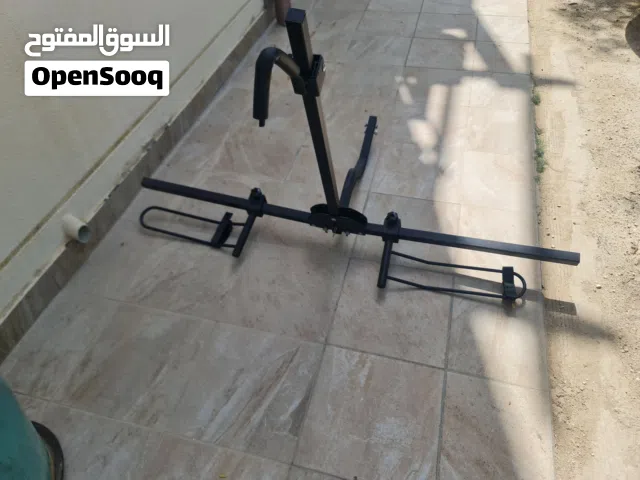 Bicycle carrier suitable for carrier type hitch