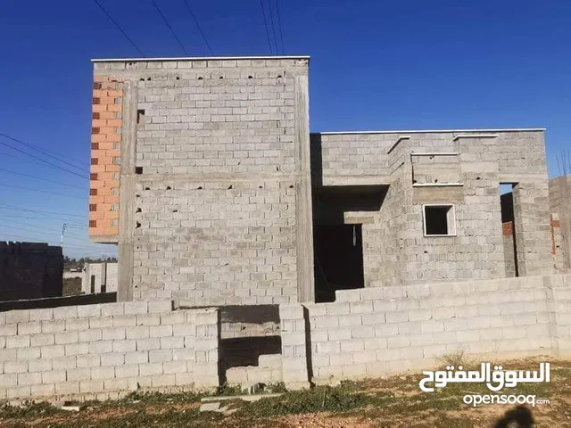 145 m2 3 Bedrooms Townhouse for Sale in Tripoli Tajura