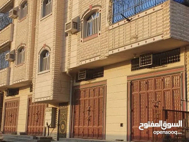 Building for Sale in Aden Other