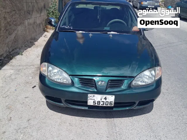 1999 هيونداي افانتي Standard