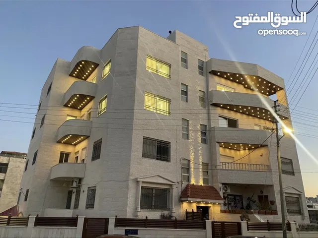 شقه سوبر ديلوكس فارغه الايجار