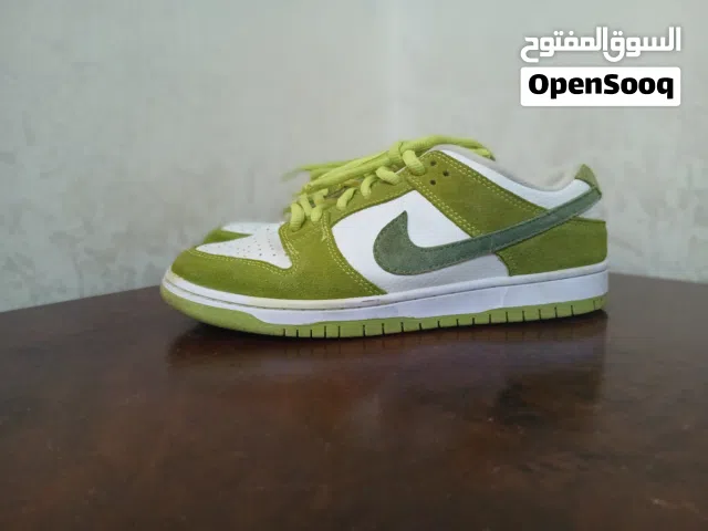 nike sb dunk green apple