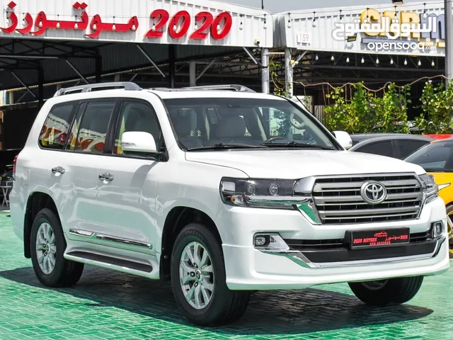 Toyota Land Cruiser 2016 in Ajman