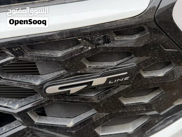 سلام عليكم ورحمة الله عندي سبورتج 2025 ماشيه 15 الف خليجي من شركه. بسمي  جيتي لاين فول مواصفات