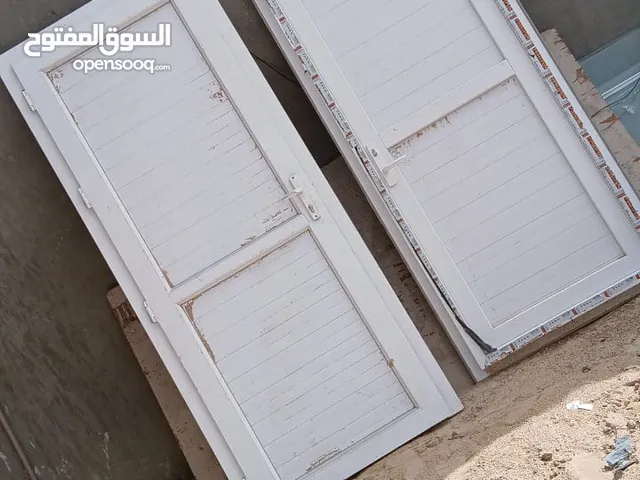 زوز ابواب بي في سي للبيع. . . الباب نظيفه في حاله ممتازه