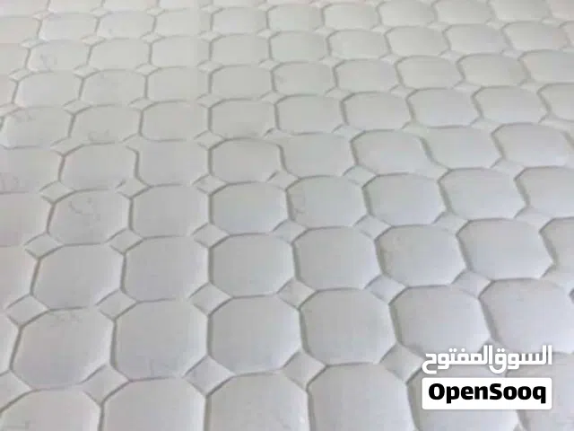 جديد استخدام قليل