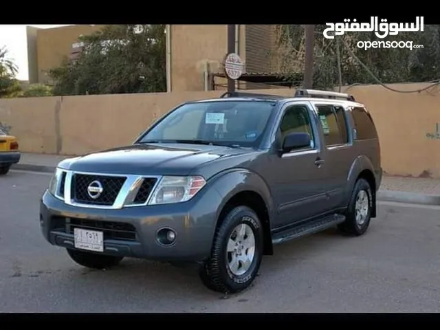 Nissan Pathfinder SL in Basra