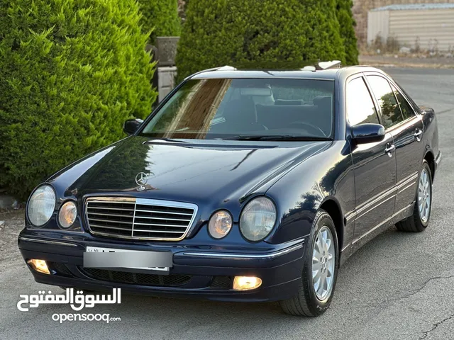 مرسيدس E200 موديل 2000