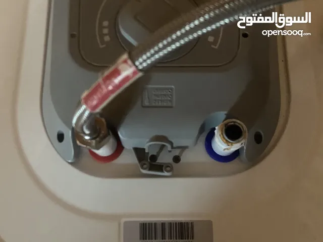 للبيع في عمّان – سخّان Ariston إيطالي 80 لتر