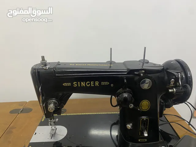 مكينة خياطة سنكر المانية اصلية باب اول قديمة ونظيفة مال بيت