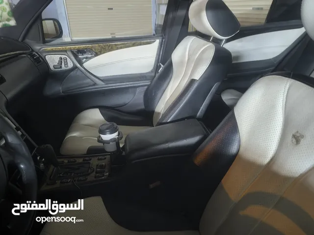 داخلية مرسيدس ابوعيون amg