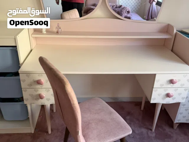 غرفة نوم مميزه كامله للبيع من شهوان