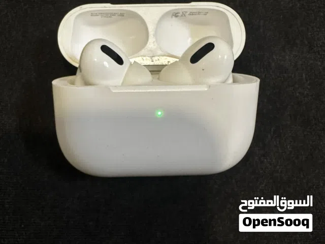 سماعه ابل بيعه مستعجله جدا السماعه سعرها غالي وسعري واجد نازل إذا جاد تواصل م جاد لا تضيع وقتي