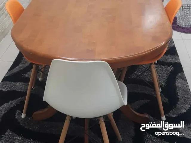 طاولة سفرة و 6 كراسي