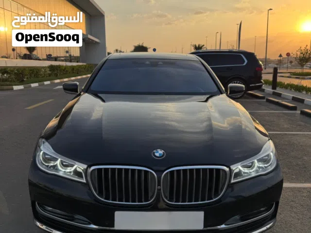 2016 بي ام دبليو الفئة 7 740i Sedan