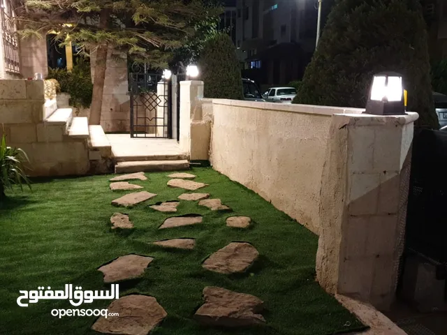 320 m2 3 Bedrooms Apartments for Sale in Amman Um El Summaq