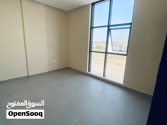 شقه غرفه وصاله بنايه جديده اول ساكن