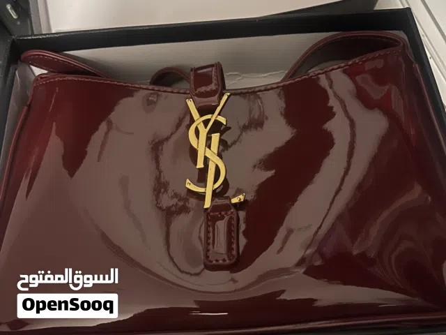 YSL red glossy bag in Rak