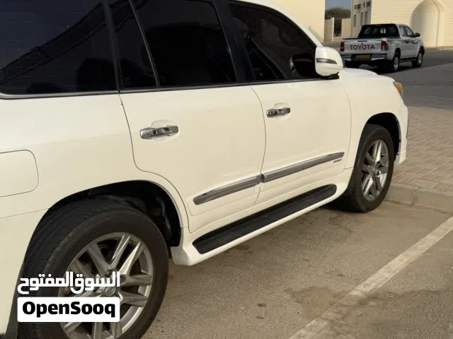 2013 لكزس LX LX 570