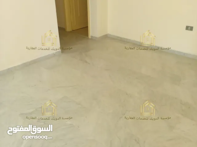 شقة فارغة - الجاردنز - 3نوم 1ماستر - 170م