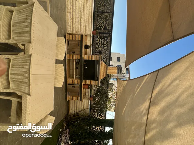 شقه شبه ارضي للبيع من المالك مباشره