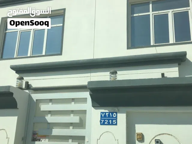 فيلا بمكيفات كامل الفيلا مع مطبخ متكامل