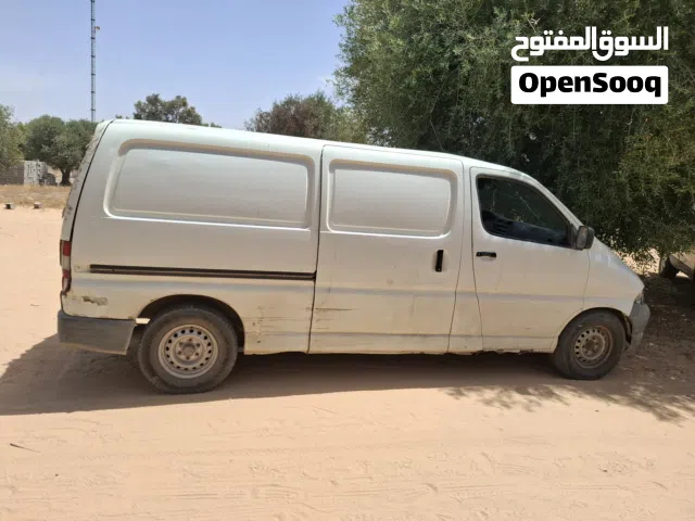 2004 Toyota Hiace Cargo
