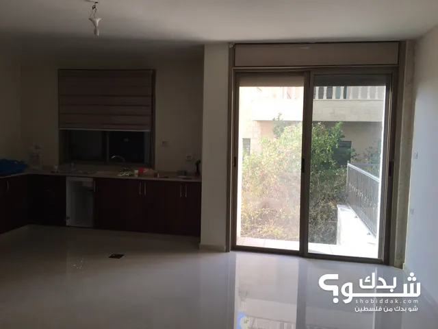 140m2 2 Bedrooms Apartments for Rent in Ramallah and Al-Bireh Ein Musbah