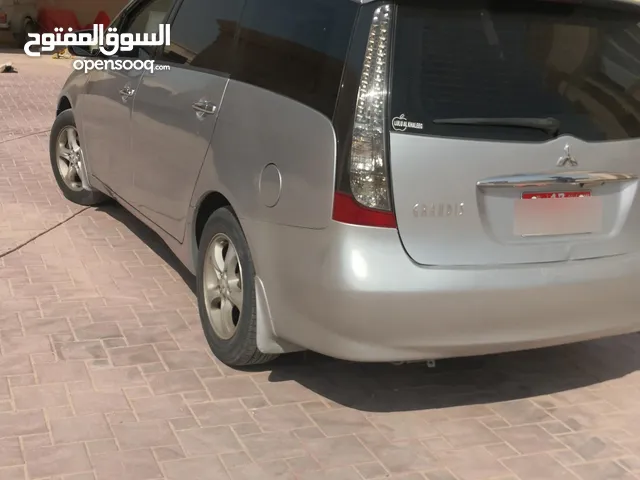 Used Mitsubishi Grandis in Abu Dhabi