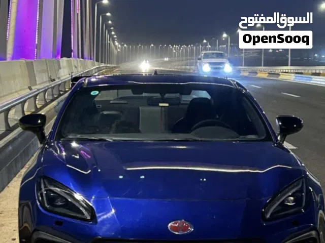 تيوتا gr 2023 فول السياره كلش نضيفه