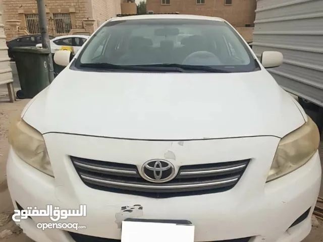 تويوتا كورولا موديل 2009 بحاله ممتازه لا تشتكي من اي مشكلة شرط الفحص لا توجد اي تهريبات او مشاكل