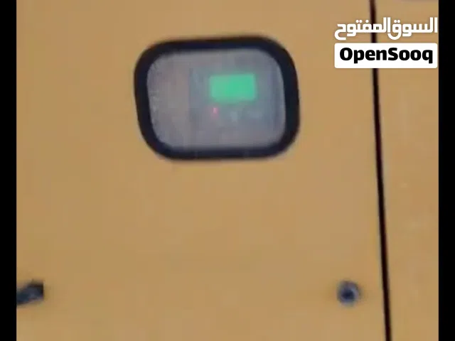 جنريتر كتربلر ديزل  9kw موديل 2020 نظيف على الشرط شبه الجديد مستخدم 23000 ساعه