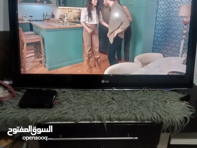 LG 42 LCD للبيع