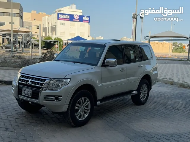 New Mitsubishi Pajero in Mubarak Al-Kabeer